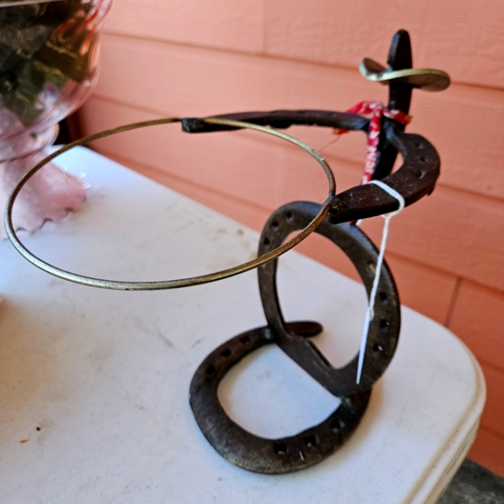 Horseshoe cowboy hat holder.  Handmade metal Horseshoe inspired cowboy art